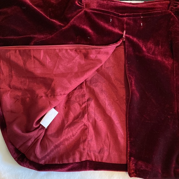 Cider Renaissance Velvet Burgundy Corset style long sleeves ruched bust - Picture 8 of 15